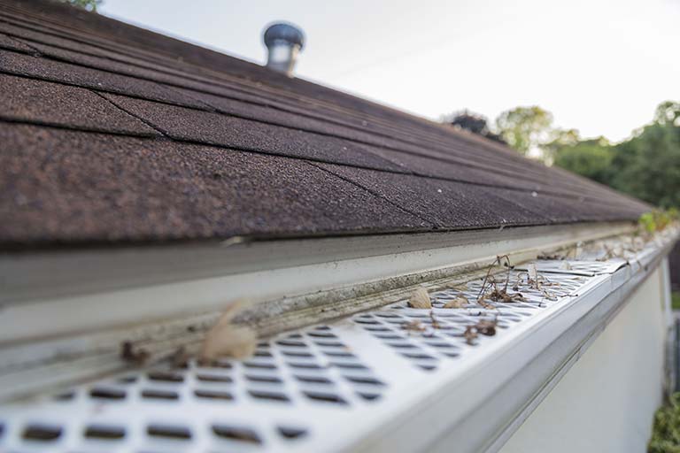 Continuous Hanger Seamless Gutter System